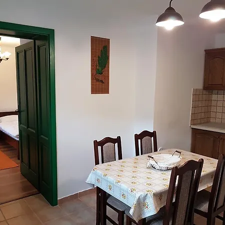 Pincesor Apartman Villánykövesd